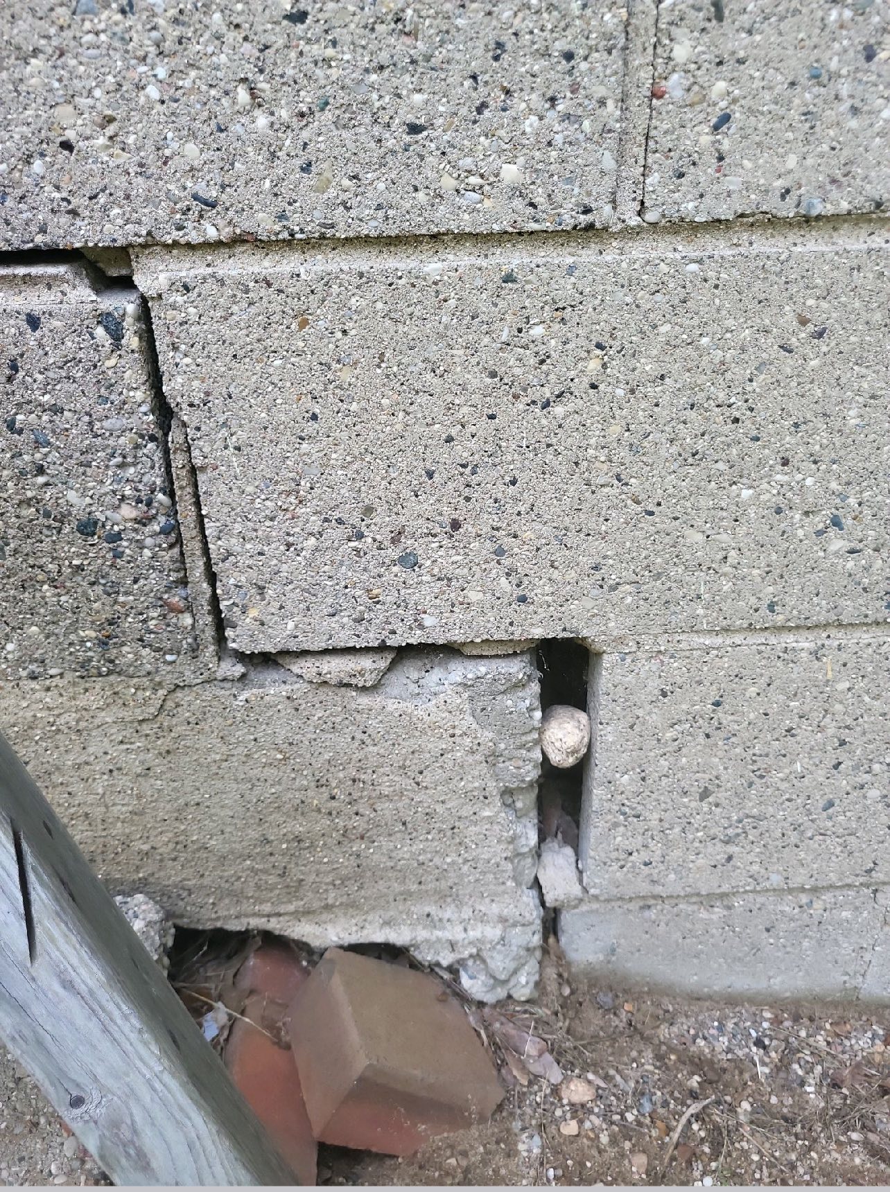 Foundation inspection detail