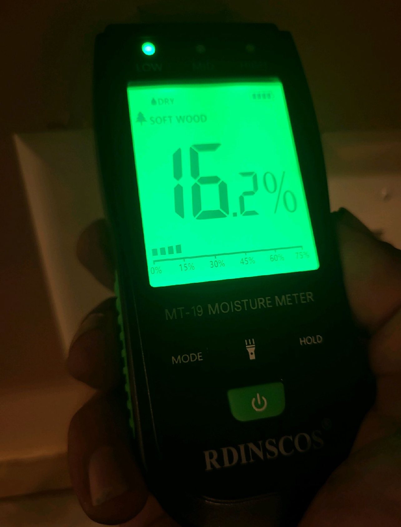 Moisture meter reading